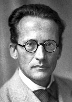 Erwin Schrödinger był wybitnym austriackim fizykiem. Dziś obchodzimy 126 rocznicę jego urodzin