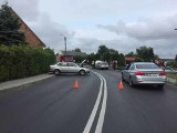 Zderzenie volkswagena i forda na łuku drogi w Lubięcinie. Na miejscu służby ratunkowe [ZDJĘCIA]