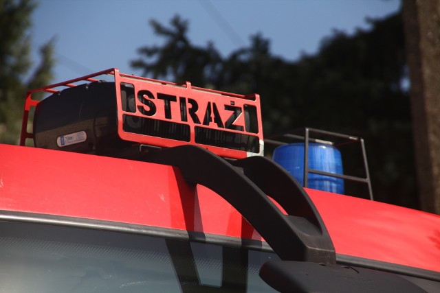 Strażacy dwukrotnie gasili płonące kontenery w Jastrzebiu-Zdroju