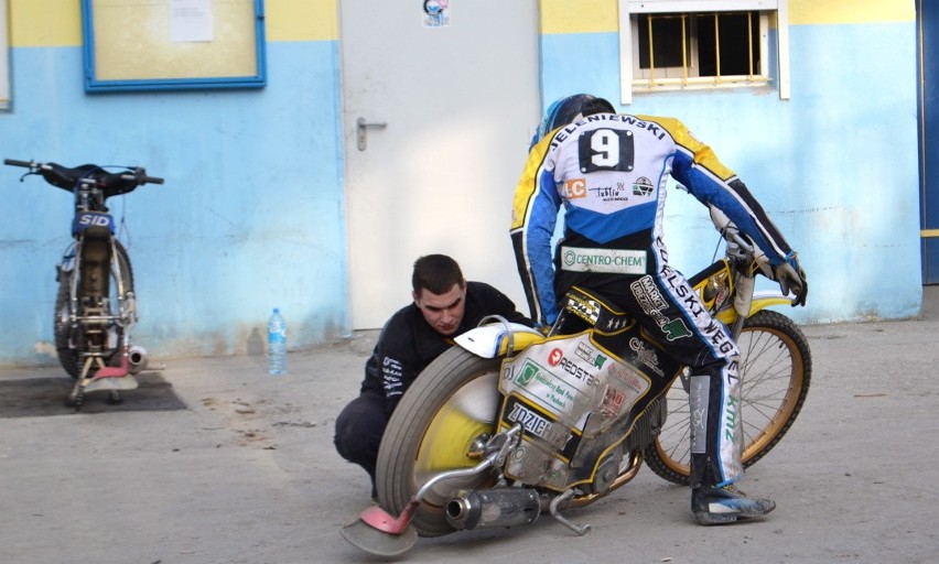 Swoje motocykle testował m.in. Daniel Jeleniewski.
