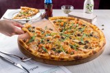 Dziś Międzynarodowy Dzień Pizzy. Internauci polecają najlepsze pizzerie w Koszalinie i regionie