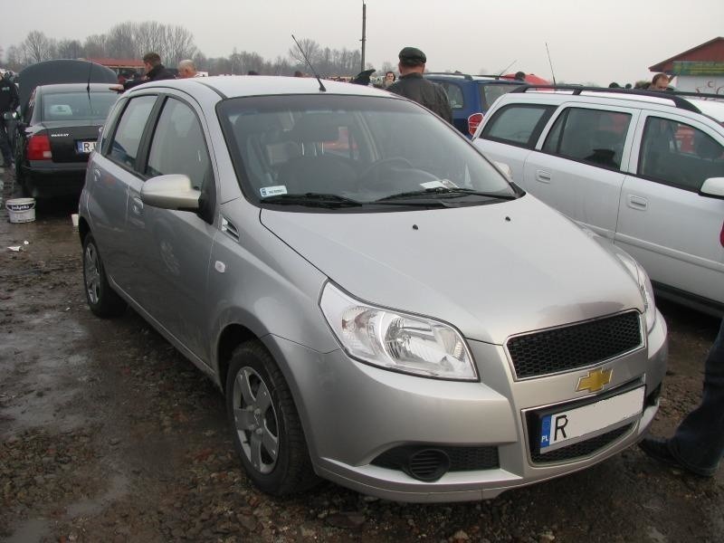 3. Chevrolet aveo...