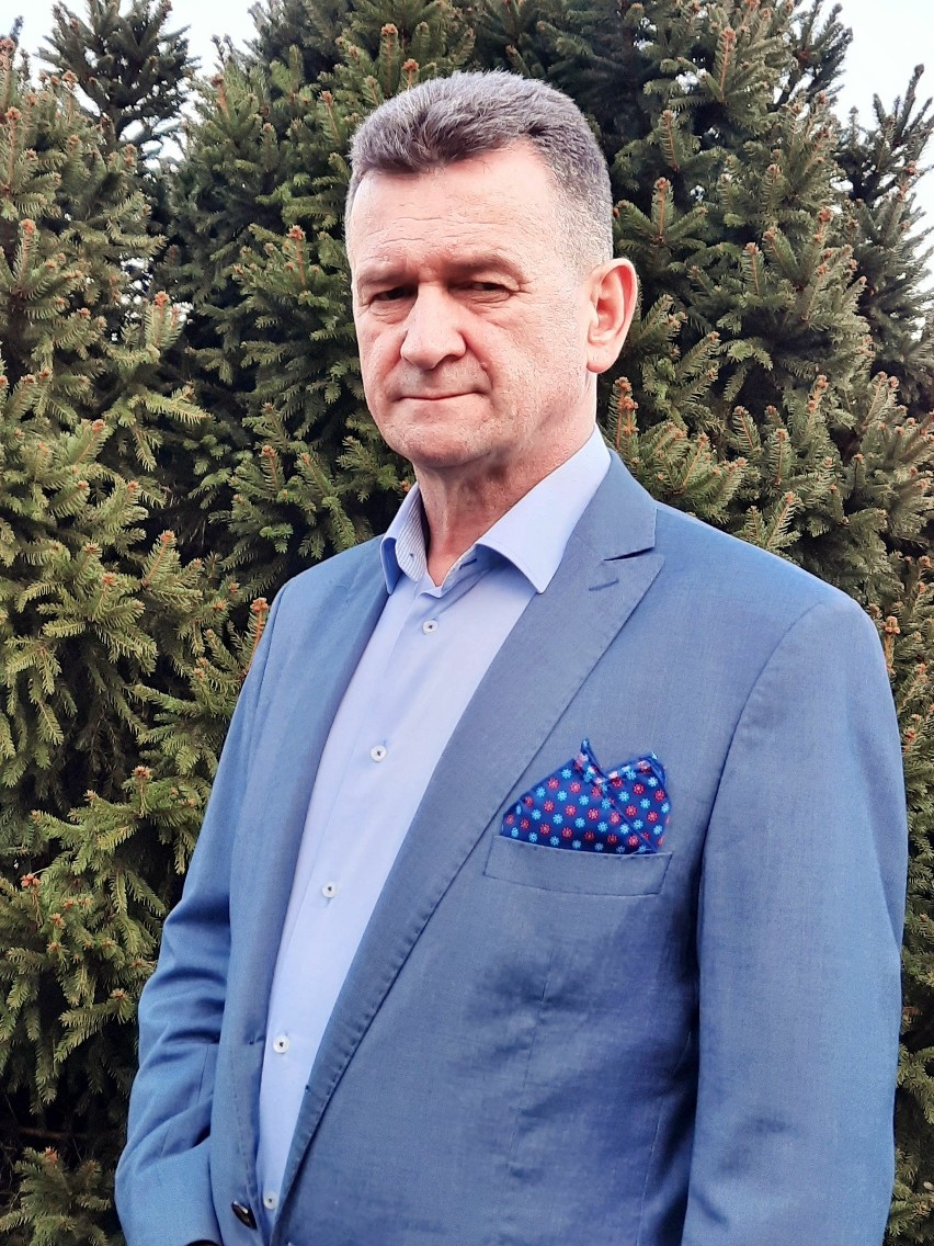 Tadeusz Handziak lat 59, żonaty, dwoje dzieci. Absolwent...