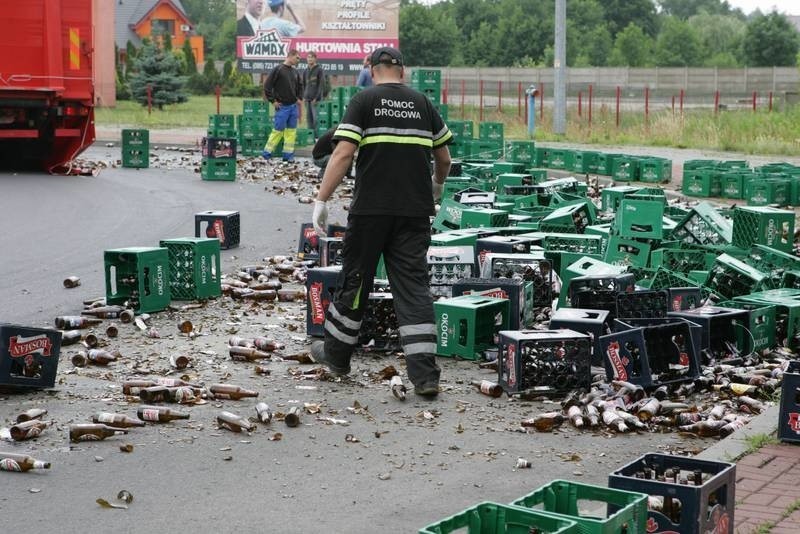 Piwo rozlało się na rondzie w Gorzowie