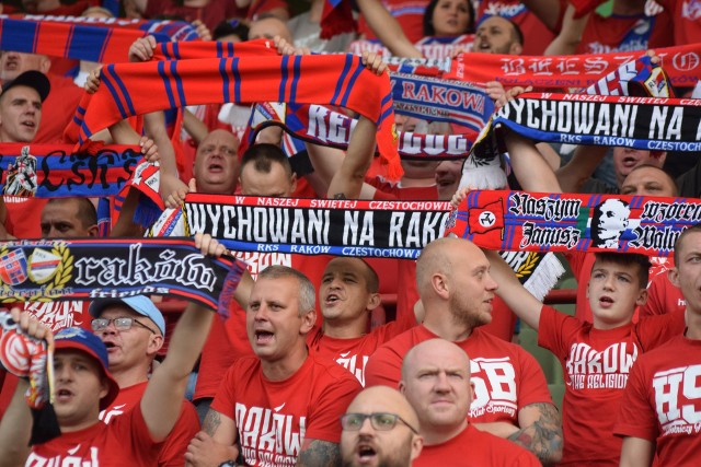 Kibice Rakowa obejrzeli porażkę swojej drużyny, tym razem w pojedynku z Cracovią. Z wysokości trybun mecz oglądało 3167 widzów.