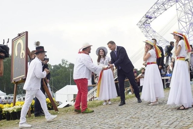 Lednica 2018: spotkanie prezydenta Andrzeja Dudy z młodzieżą