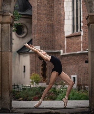 Ma ciało z gumy i wielki talent. Emilia Dubiel ze Starego Sącza Mistrzynią Świata i Europy w balecie 