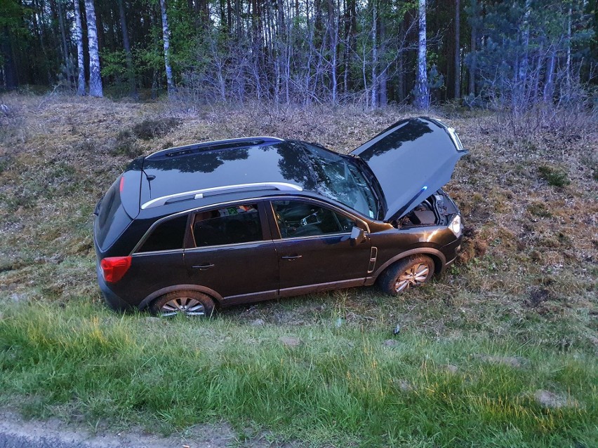 Wypadek koło Białogardu. 54-latek wydmuchał ponad 2 promile [zdjęcia]