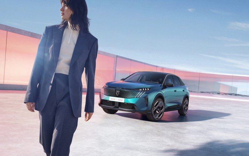 Do 2025 roku marka Peugeot ma według zapowiedzi oferować...