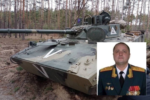 Jeden ze zdobytych czołgów na Rosjanach i zabity generał