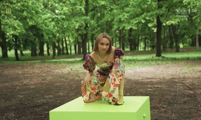 Marti Wójcik to piosenkarka z Opatowa. W koncercie Debiuty na festiwalu w Opolu zaśpiewała autorski utwór "Drugi plan".