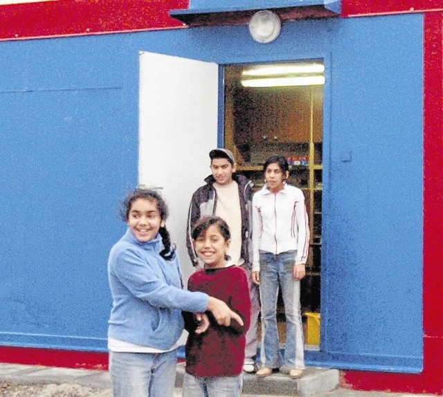 Zabawa z polskimi ruwieśnikami pomaga małym Romom