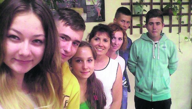 Młodzi ludzie z pasją pracują w Młodzieżowej Radzie Gminy w Lisewie. I już zbierają pochwały
