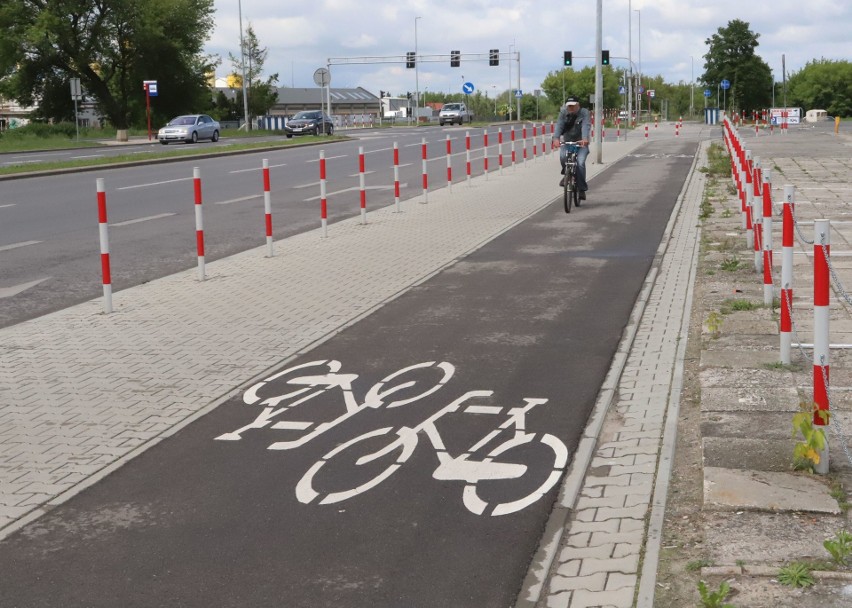 Ścieżka rowerowa wzdłuż Szarych Szeregów