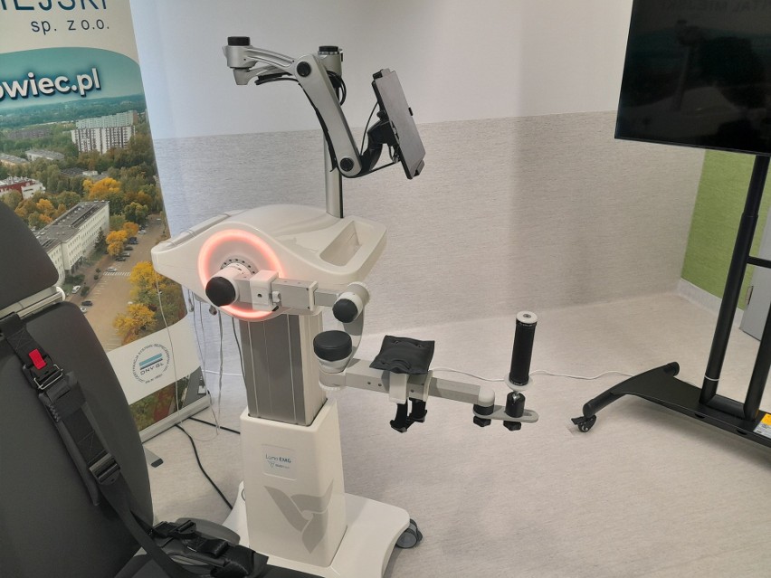 Dwa nowoczesne urządzenia rehabilitacyjne w Szpitalu Miejskim w Sosnowcu. Fizjoterapeuci zyskali nowe możliwości terapeutyczne