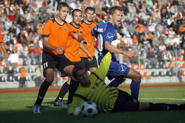 Chrobry Głogów - Miedź Legnica 1:1 - Święta Wojna na remis