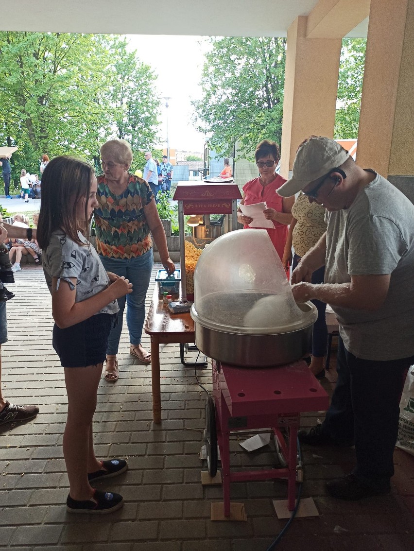 Mnóstwo osób wzięło udział w pikniku rodzinnym "Mama, Tata i...