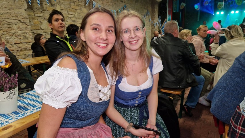 Oktoberfest w Leśnicy 2022 - tłumy bawiły się na święcie...
