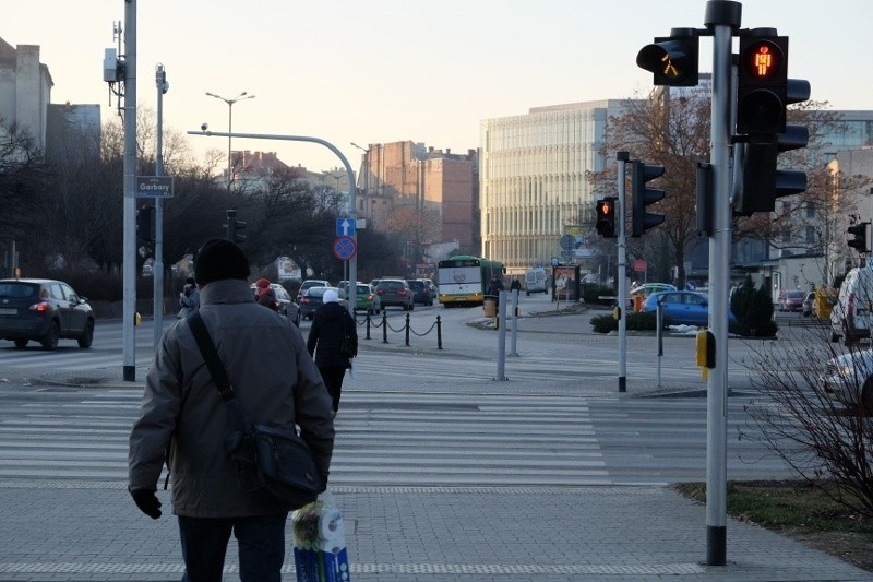 Skrzyżowanie Estkowskiego, Garbary i Małe Garbary to koszmar...