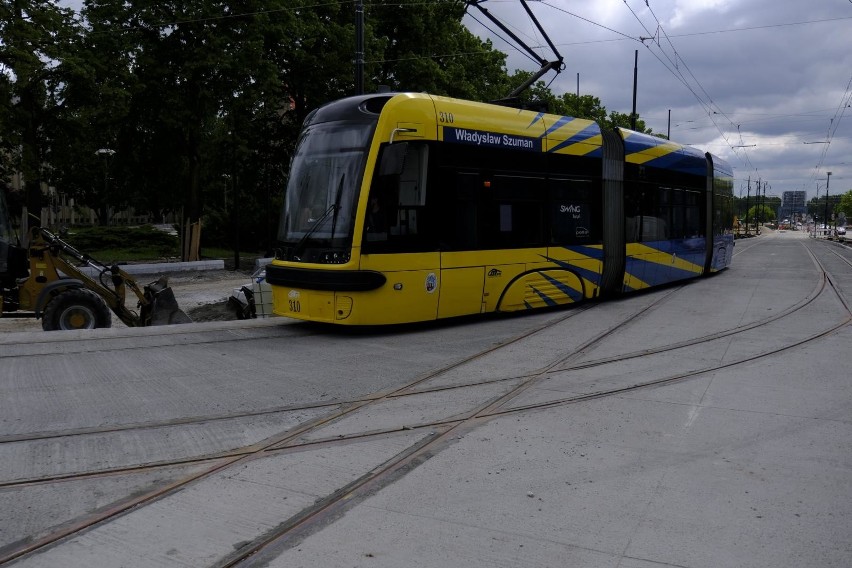 - Autobusy nr 31 i nr 27 z Wrzosów w kierunku dworca Toruń...