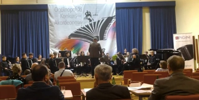 Młodzi akordeoniści z regionu radomskiego na Ogólnopolskim Konkursie Akordeonowym w Słupcy.