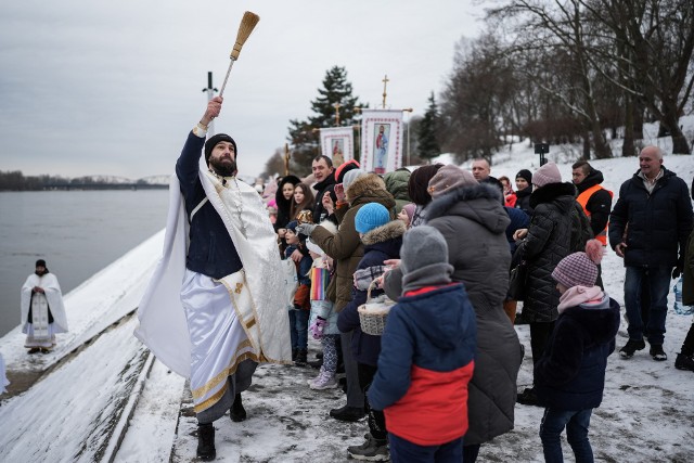 6 stycznia, w samo święto Epifanii, w cerkwi odprawiona została Boska Liturgia św. Jana Złotoustego. Po niej wierni pod przewodnictwem ks. Leszki przeszli nad Wisłę. Tu nastąpił obrzęd Wielkiego Poświęcenia Wody.