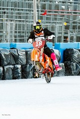 Ice speedway. Zawodnicy trenowali na torze lodowym Błonie w Sanoku. W sobotę jazda o punkty [ZDJĘCIA]