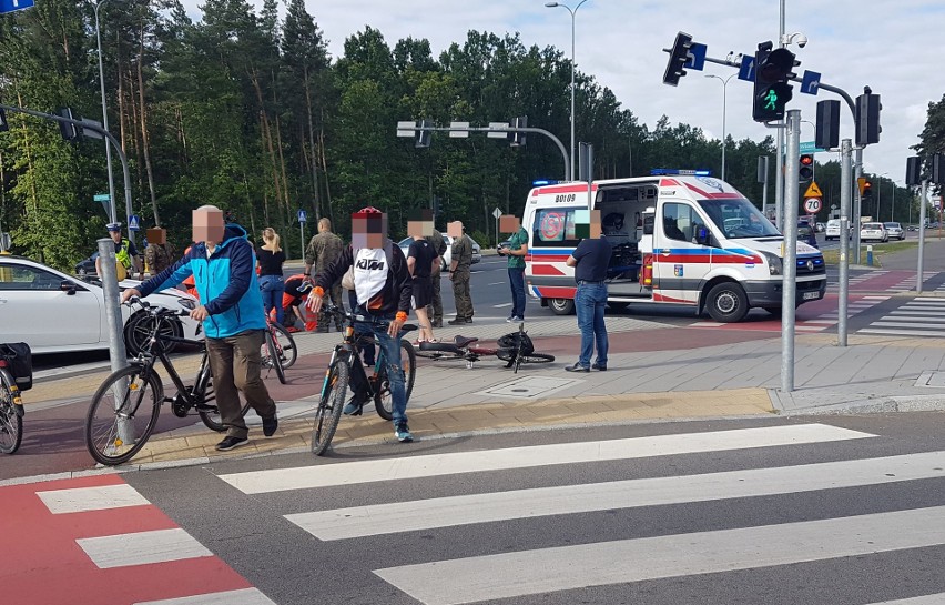 Potrącenie rowerzysty na skrzyżowaniu Ciołkowskiego z...