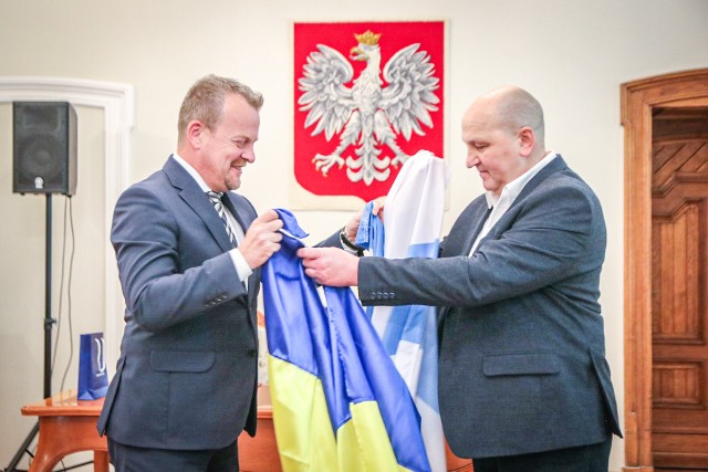 Współpraca między Sosnowcem a ukraińskim miastem Sambor. Włodarze podpisali umowę.