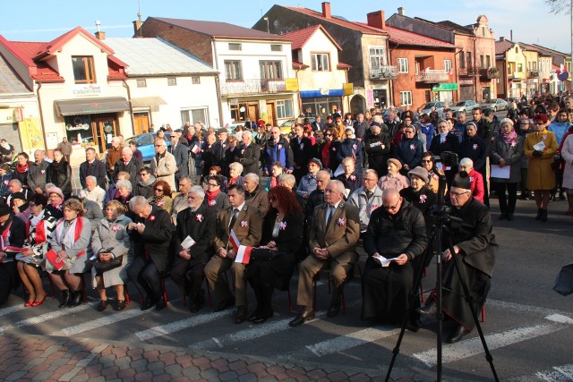 Około dwieście osób wzięło udział w obchodach rocznicy niepodległości w Rudniku
