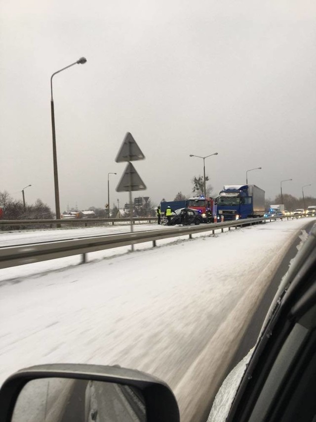 Kolizja w Jedlińsku na wysokości miejscowości Jankowice.