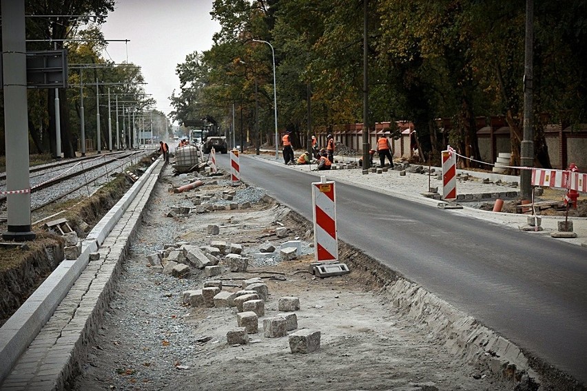 Remont Grabiszyńskiej: Czy zdążą na Wszystkich Świętych?