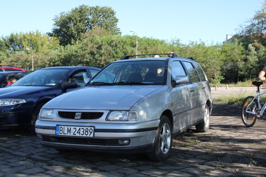 Seat Cordoba, 1.6 benzyna, 1998 r., 2200 zł;