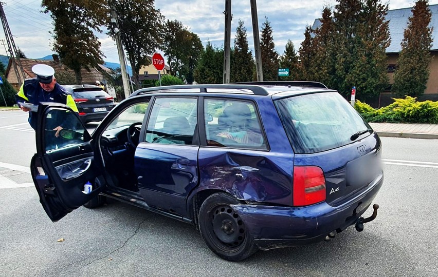 Wypadek kursowego busa w Starym Sączu. Poszkodowana kobieta w szpitalu