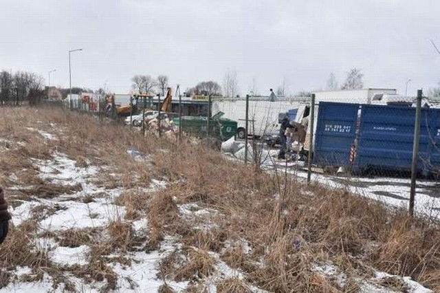 Właśnie na tym polu miała powstać asfaltownia.