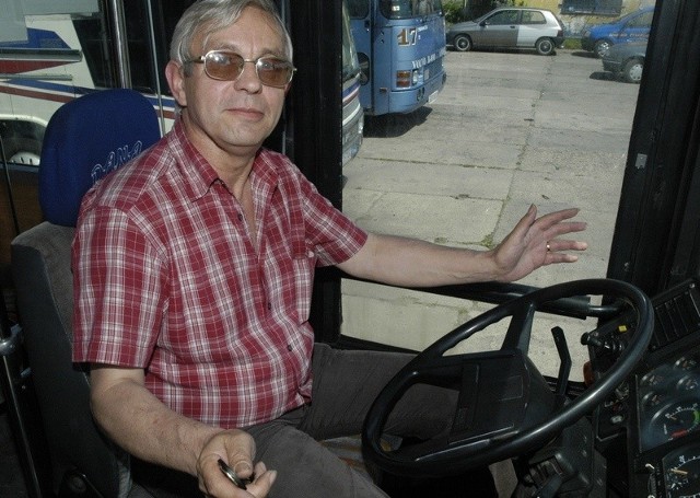 Andrzej Komoś przez trzy dni bezskutecznie szukał nowych winiet. W końcu wypuścił autobusy na trasę bez nich.
