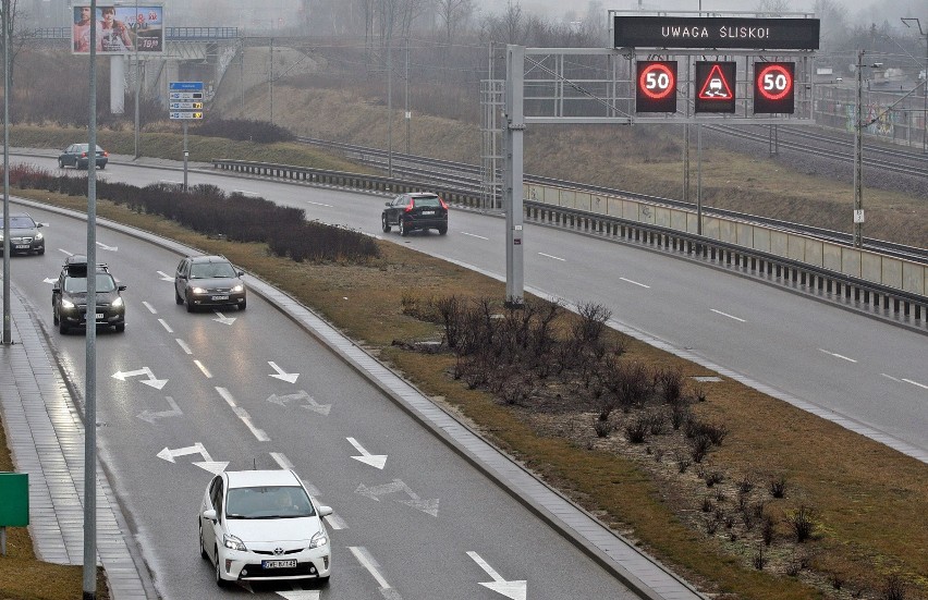 Inny kierowca też dorywczo pracował na Uberze przez 5 dni,...