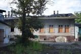 Najstarszy dworzec PKP w Polsce zostanie wyburzony po pożarze? [ZDJĘCIA]