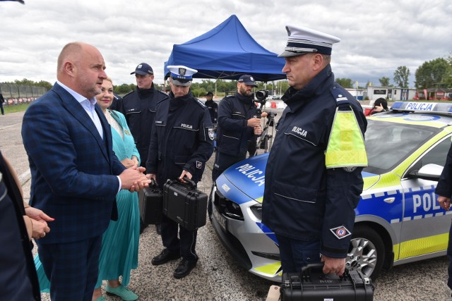 Uroczystość przekazania urządzeń miała miejsce na toruńskim MotoParku