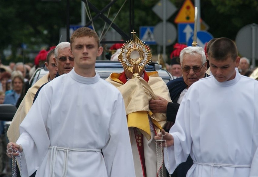 Inowrocław. Procesja do czterech ołtarzy