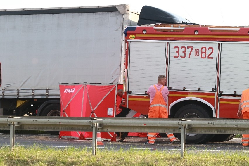 Śmiertelny wypadek i zablokowana A4 pod Wrocławiem. Ogromne korki