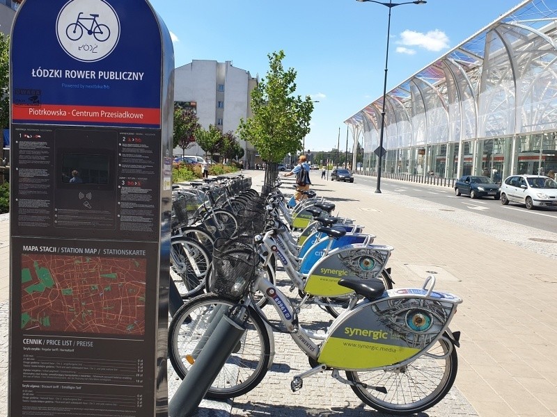 Przez ostatnie 4 lata rowery publiczne wypożyczono w Łodzi...