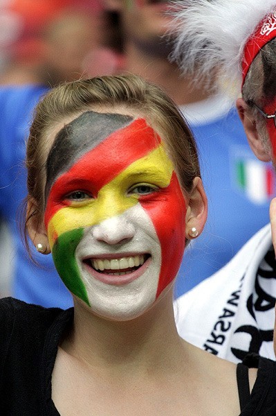 kibice przed meczem Niemcy-Włochy