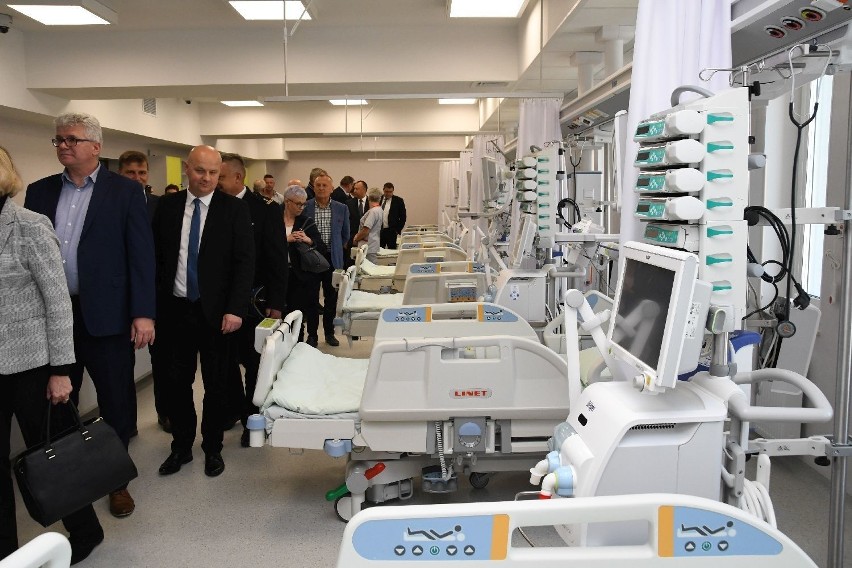W szpitalu w Staszowie otwarto dwa oddziały na europejskim poziomie: Ratunkowy oraz Anestezjologii i Intensywnej Terapii (WIDEO, ZDJĘCIA) 