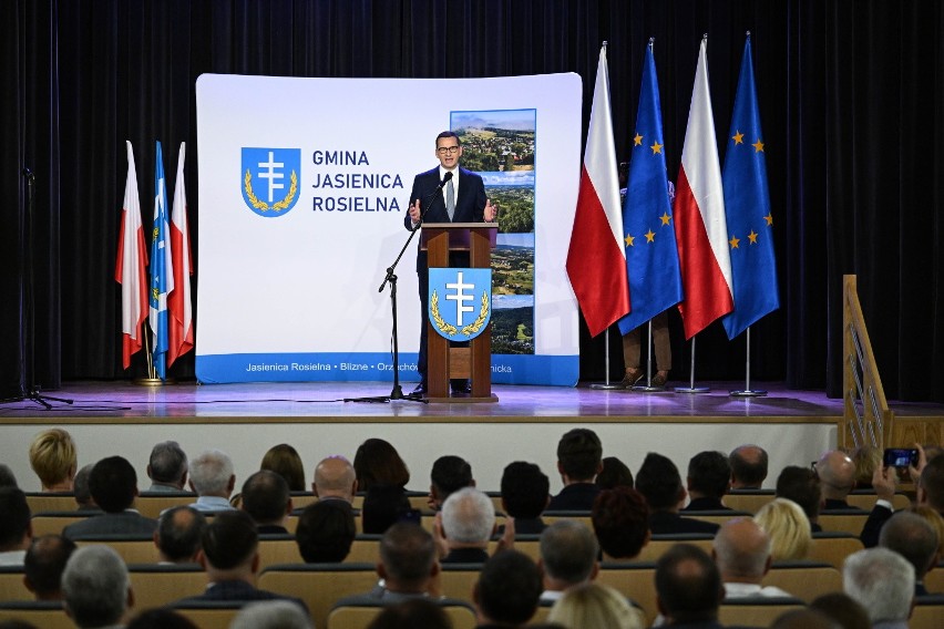 Premier Mateusz Morawiecki podczas spotkania z...