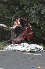 Wypadek pod Oleśnicą. Nie żyje czwarta osoba poszkodowana w wypadku w Spalicach