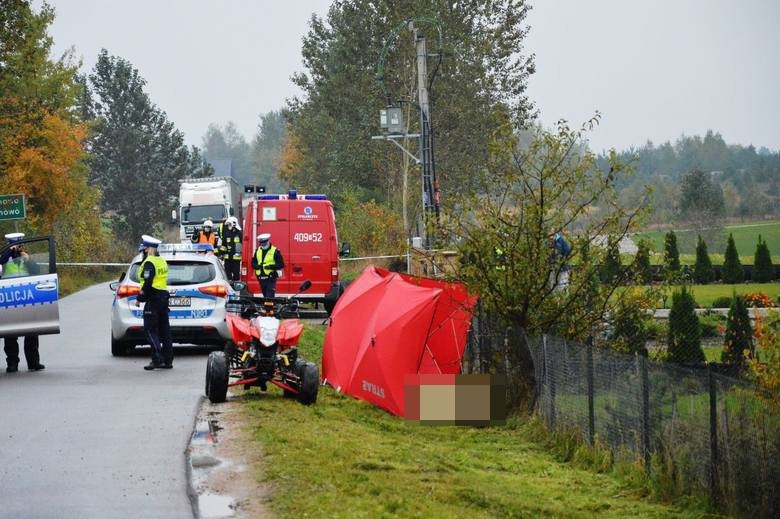 Śmiertelny wypadek pod Bytowem. Nie żyje mężczyzna, który wracał z pracy quadem [WIDEO I ZDJĘCIA]