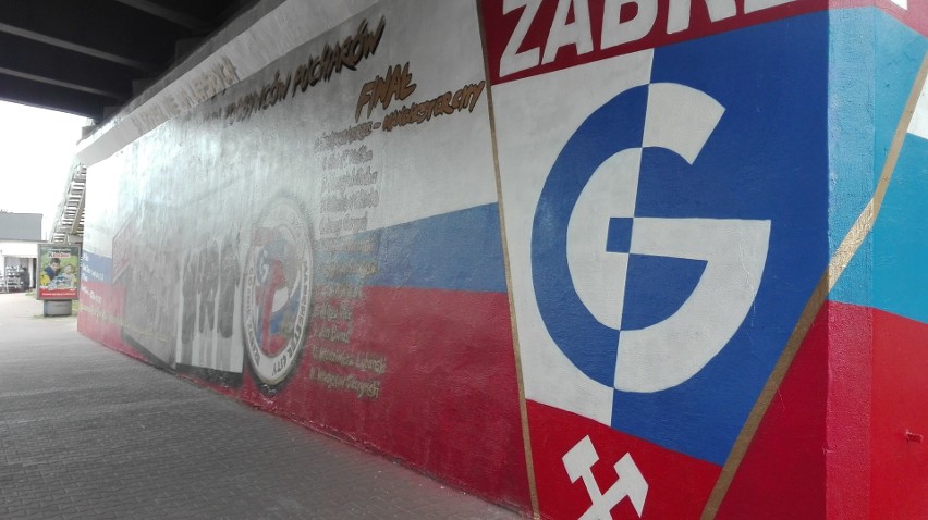 Odnowiony mural Górnika Zabrze "Finał 70"....