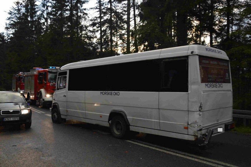 Zakopane. Autobus z dziećmi zderzył się z busem [ZDJĘCIA]