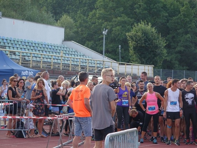 Dziś na stadionie przy ulicy Stawisińskiego w Koszalinie odbył się Bieg Herkulesa, bieg survivalowy z przeszkodami terenowymi na 4 dystansach: 6km - 20 przeszkód terenowych, 400m - HERKULES KIDS - do 8 lat, 600m - HERKULES KIDS - 9 - 13 lat, 1200m - HERKULES KIDS - 14 - 17 lat.